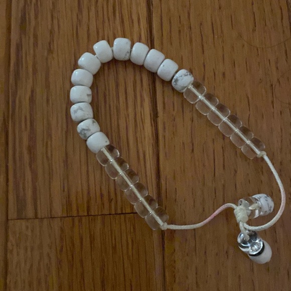 Adjustable bracelet - Picture 4 of 4